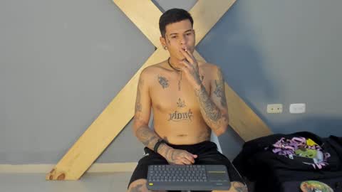 Snapshot of jamesinked_ chatting on 10, 12, 2024 Jamesinked online show from 10, 12, 2024