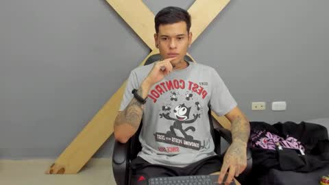 Snapshot of jamesinked_ chatting on 16, 12, 2024 Jamesinked online show from 16, 12, 2024