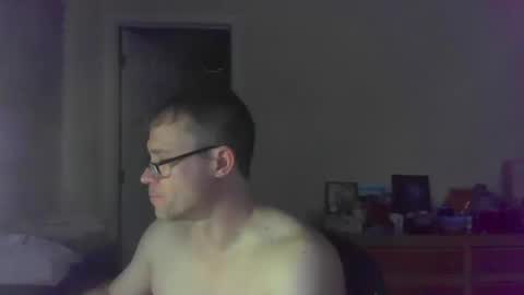 Snapshot of jamesjewels chatting on 5, 2, 2025 jamesjewels online show from 5, 2, 2025