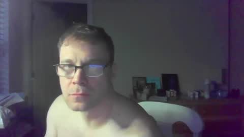 Snapshot of jamesjewels chatting on 9, 2, 2025 jamesjewels online show from 9, 2, 2025