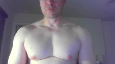 Snapshot of jamesjewels chatting on 23, 2, 2025 jamesjewels online show from 23, 2, 2025