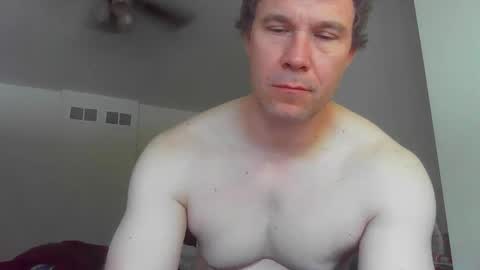 Snapshot of jamesjewels chatting on 11, 10, 2025 jamesjewels online show from 11, 10, 2025