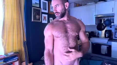 Snapshot of jameslondon_ chatting on 3, 6, 2026 jameslondon_ online show from 3, 6, 2026