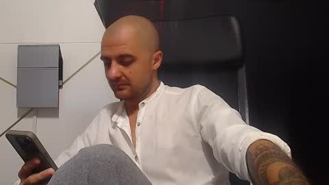 Snapshot of jamesmyersx chatting on 9, 7, 2026 JamesMyers online show from 9, 7, 2026