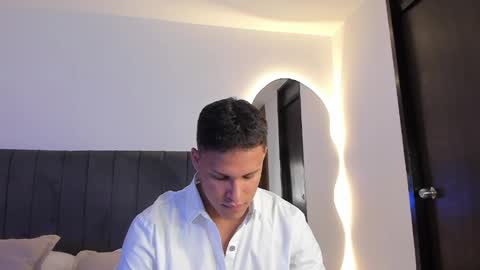 Snapshot of jamesowenn chatting on 26, 3, 2026 James Owenn online show from 26, 3, 2026