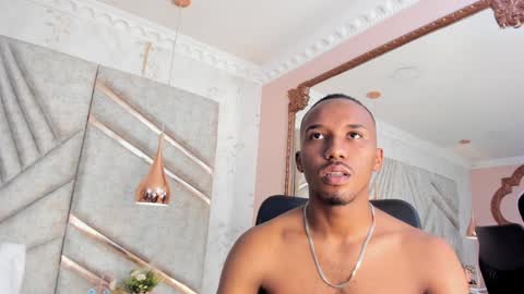 Snapshot of jamesparck chatting on 12, 1, 2025 James online show from 12, 1, 2025