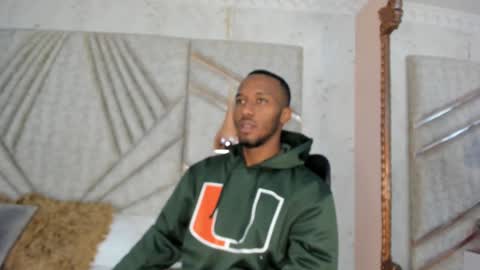 Snapshot of jamesparck chatting on 30, 1, 2025 James online show from 30, 1, 2025