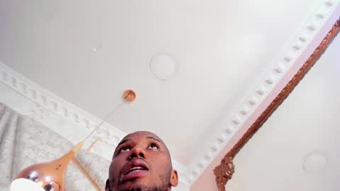 Snapshot of jamesparck chatting on 25, 2, 2025 James online show from 25, 2, 2025