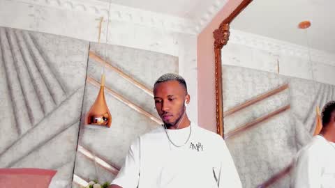 Snapshot of jamesparck chatting on 1, 3, 2025 James online show from 1, 3, 2025