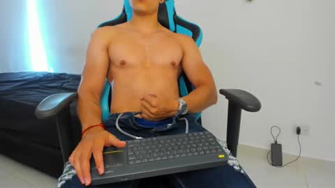 Jamess hott online show from 18, 1, 2025