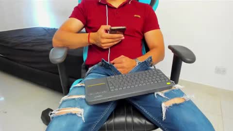 Jamess hott online show from 29, 1, 2025