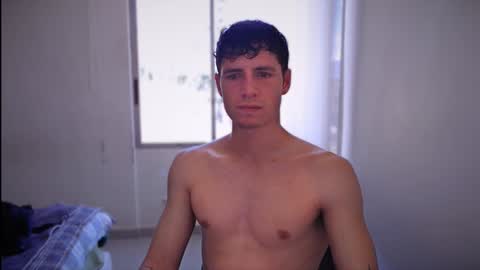 Snapshot of jamesss____ chatting on 19, 1, 2025 jamesss____ online show from 19, 1, 2025