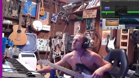 Snapshot of jameswebbscope chatting on 13, 9, 2025 Jameswebbscope online show from 13, 9, 2025