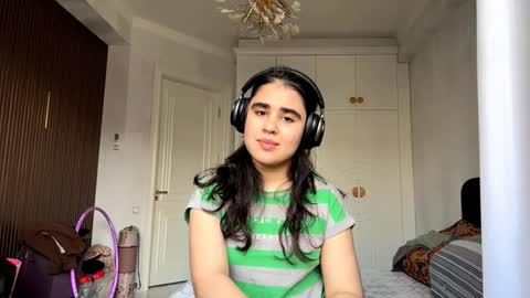 Isabella online show from 20, 11, 2025