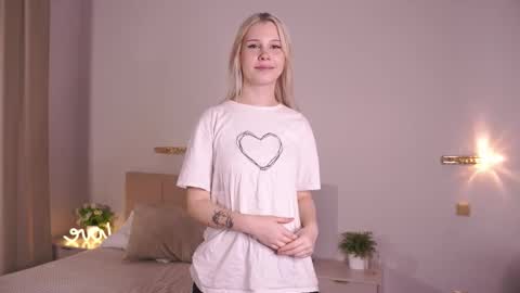 Snapshot of janethescovedo chatting on 15, 10, 2025 Kristy online show from 15, 10, 2025