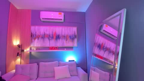 Janinne  online show from 26, 3, 2026