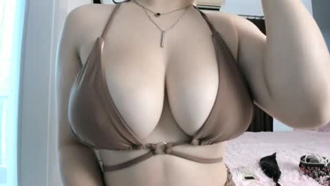 Snapshot of jap_amelle chatting on 28, 2, 2025 Amelle online show from 28, 2, 2025