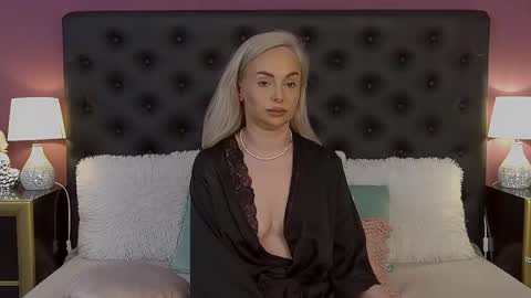 jaquelinemerlot online show from 21, 4, 2026