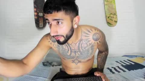 Snapshot of jaryandnick_smith chatting on 5, 7, 2026 jaryandnick_smith online show from 5, 7, 2026