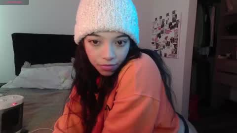 Snapshot of jasmine_019 chatting on 6, 8, 2026 J- next transmission december 4 online show from 6, 8, 2026