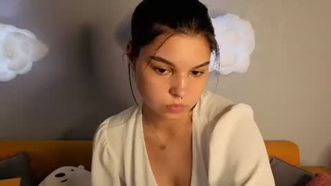 Jasmine Burke online show from 22, 6, 2026