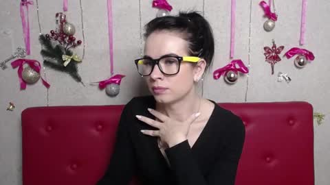 JasmineKouch online show from 19, 12, 2024