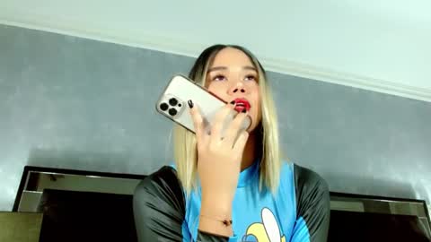 Jazmin online show from 7, 2, 2025