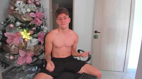 Snapshot of jasper__jones chatting on 6, 12, 2024 JASPER JONES online show from 6, 12, 2024