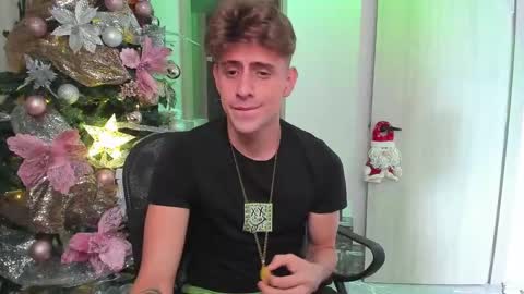 Snapshot of jasper__jones chatting on 18, 12, 2024 JASPER JONES online show from 18, 12, 2024
