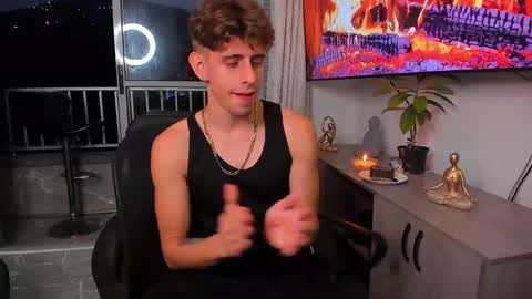 Snapshot of jasper__jones chatting on 2, 1, 2025 JASPER JONES online show from 2, 1, 2025