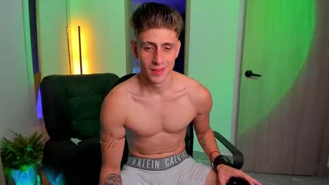 Snapshot of jasper__jones chatting on 9, 1, 2025 JASPER JONES online show from 9, 1, 2025