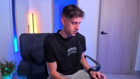 Snapshot of jasper__jones chatting on 11, 1, 2025 JASPER JONES online show from 11, 1, 2025