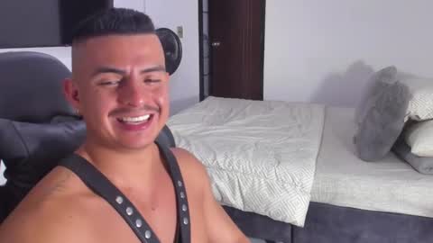 JBrooksXx online show from 25, 1, 2025