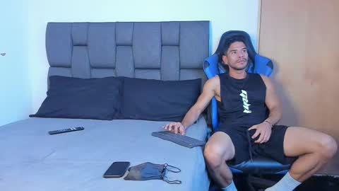 Javier online show from 23, 2, 2025