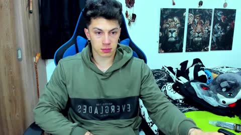 Javier online show from 10, 12, 2024