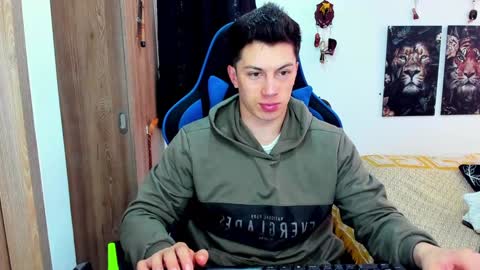 Javier online show from 13, 12, 2024