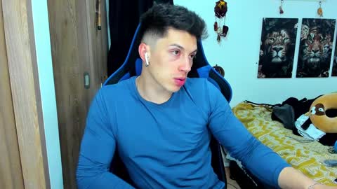 Javier online show from 23, 12, 2024