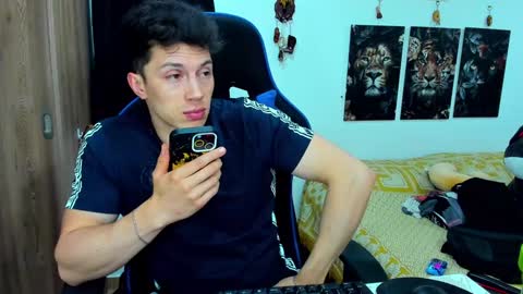 Javier online show from 11, 1, 2025