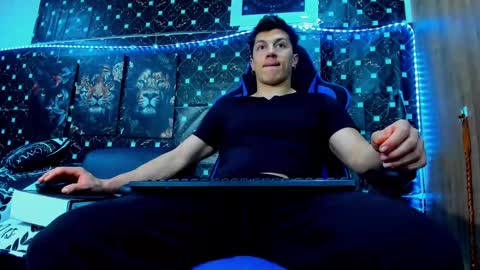 Javier online show from 13, 10, 2025