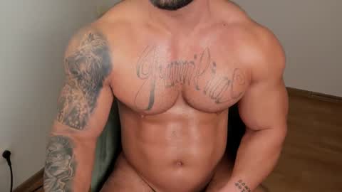 Snapshot of jaxonhunk chatting on 4, 2, 2025 JaxonHunk online show from 4, 2, 2025