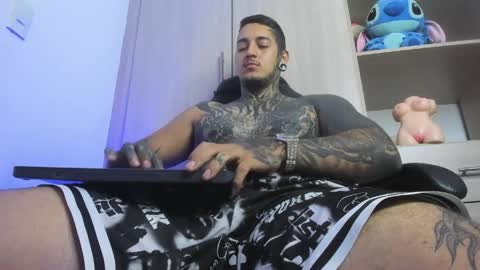 Michael independient model online show from 24, 5, 2026