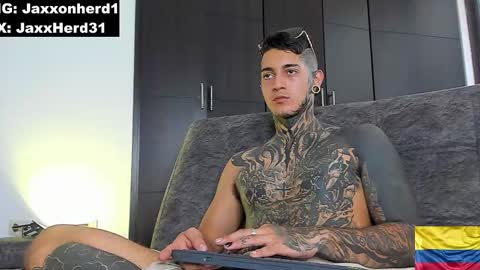 Snapshot of jaxxxonherd chatting on 15, 12, 2024 Michael online show from 15, 12, 2024