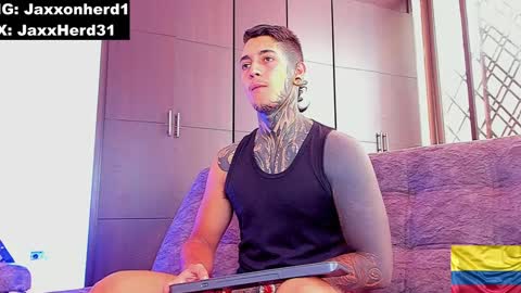 Snapshot of jaxxxonherd chatting on 30, 12, 2024 Michael online show from 30, 12, 2024