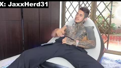 Snapshot of jaxxxonherd chatting on 5, 2, 2025 Michael online show from 5, 2, 2025