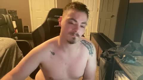 Snapshot of jaysonslade chatting on 18, 10, 2025 jaysonslade online show from 18, 10, 2025