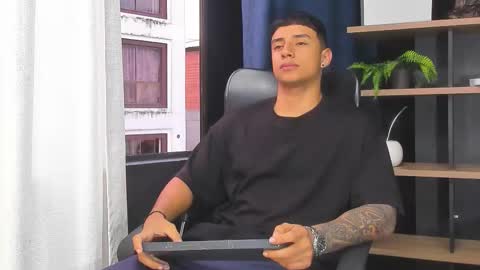 jaze_bradley online show from 18, 12, 2025