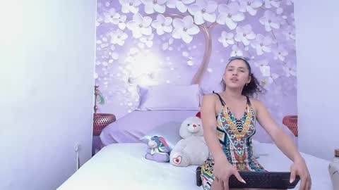 Snapshot of jazmin_and_star chatting on 21, 5, 2026 jazmy and star online show from 21, 5, 2026