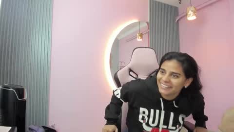 Snapshot of jazmin_ebony chatting on 26, 9, 2025 jazmin online show from 26, 9, 2025