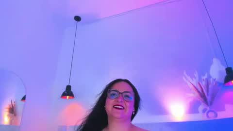Jazmin online show from 15, 7, 2026