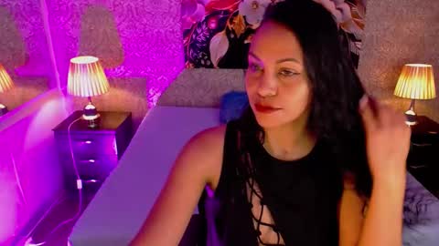 Snapshot of jazmin_shy chatting on 11, 9, 2025 Nice jazmin My schedule is from 6am to 2pm Colombia time Monday to Saturday. online show from 11, 9, 2025